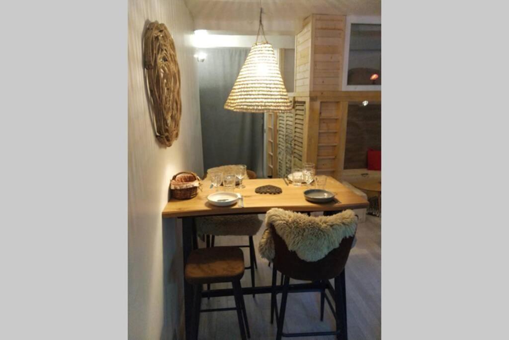 Chaleureux Petit Appartement De 4 Couchages Saint-Étienne-de-Tinée Exteriér fotografie